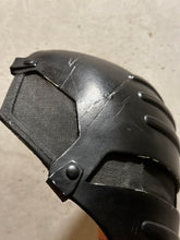 Load image into Gallery viewer, GP Shoulder Armor V2