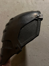 Load image into Gallery viewer, GP Shoulder Armor V2